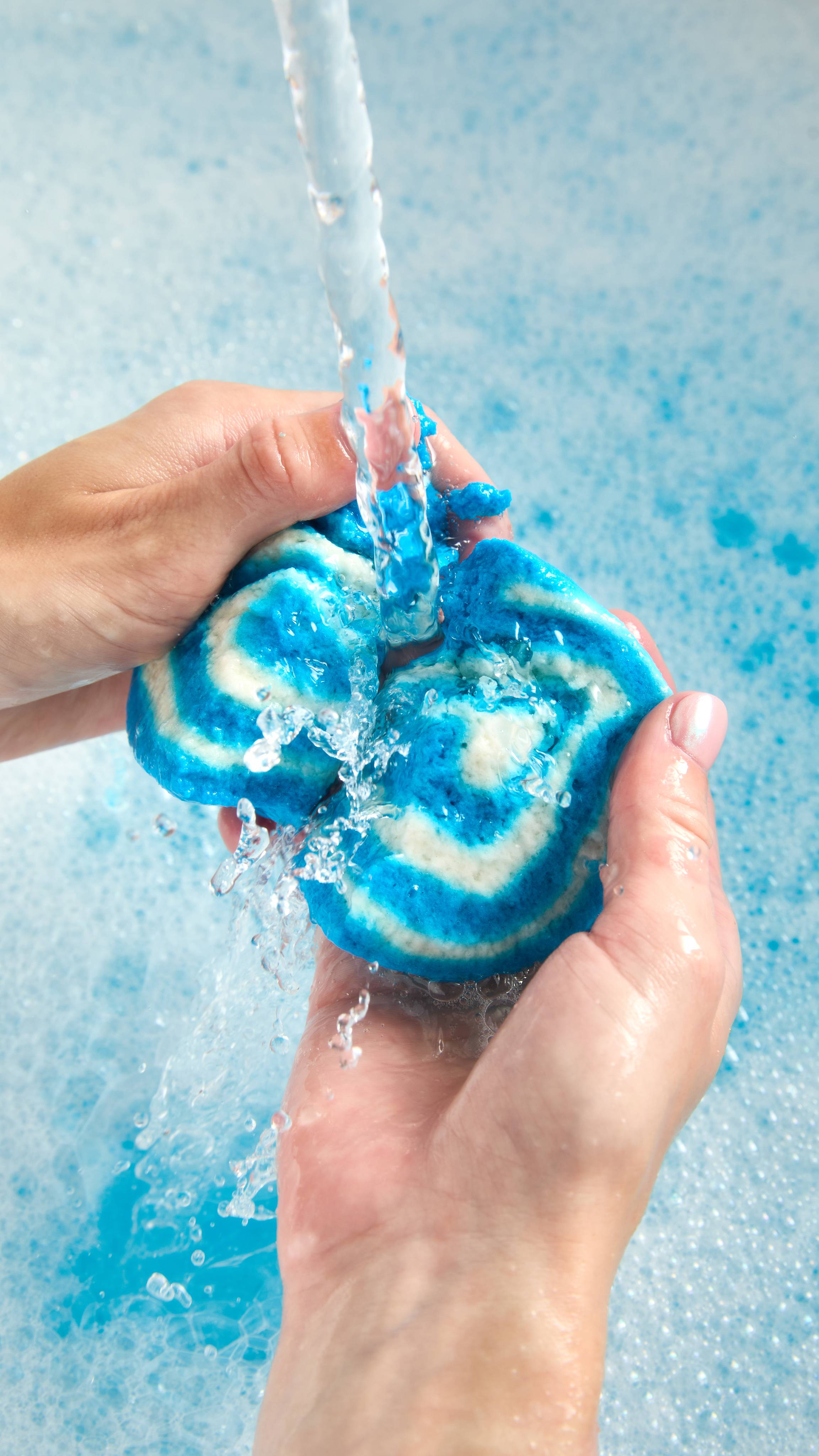 Blue Skies and Fluffy White Clouds Bubble Bar